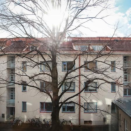 Cozy Studio Next To Bus Station Турку Экстерьер фото