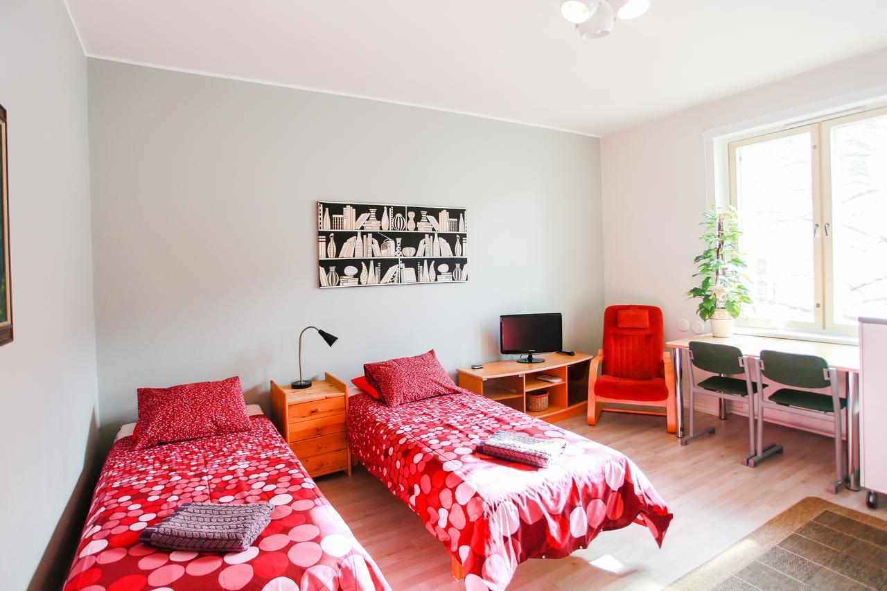 Cozy Studio Next To Bus Station Турку Экстерьер фото